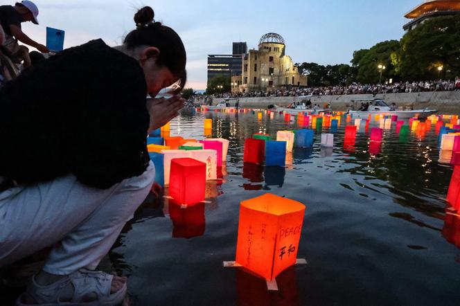 Vlakbij het Peace Memorial Park in Hiroshima ter herdenking van de 79e verjaardag van 's werelds eerste atoombomaanslag op 6 augustus 2024. 