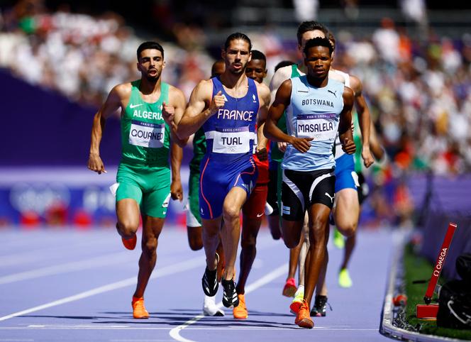 Gabriel Toal podczas kwalifikacji mężczyzn na 800 metrów do Igrzysk Olimpijskich w Paryżu, na Stade de France, w Saint-Denis (Seine-Saint-Denis), 7 sierpnia 2024 r.