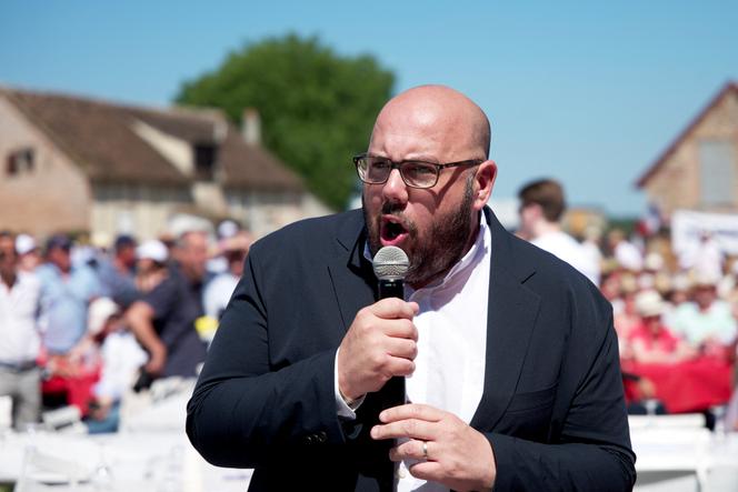 Philippe Vardon, lors de la « fête de la violette », à Pierrefitte-sur-Sauldre (Loir-et-Cher), le 24 juin 2023.
