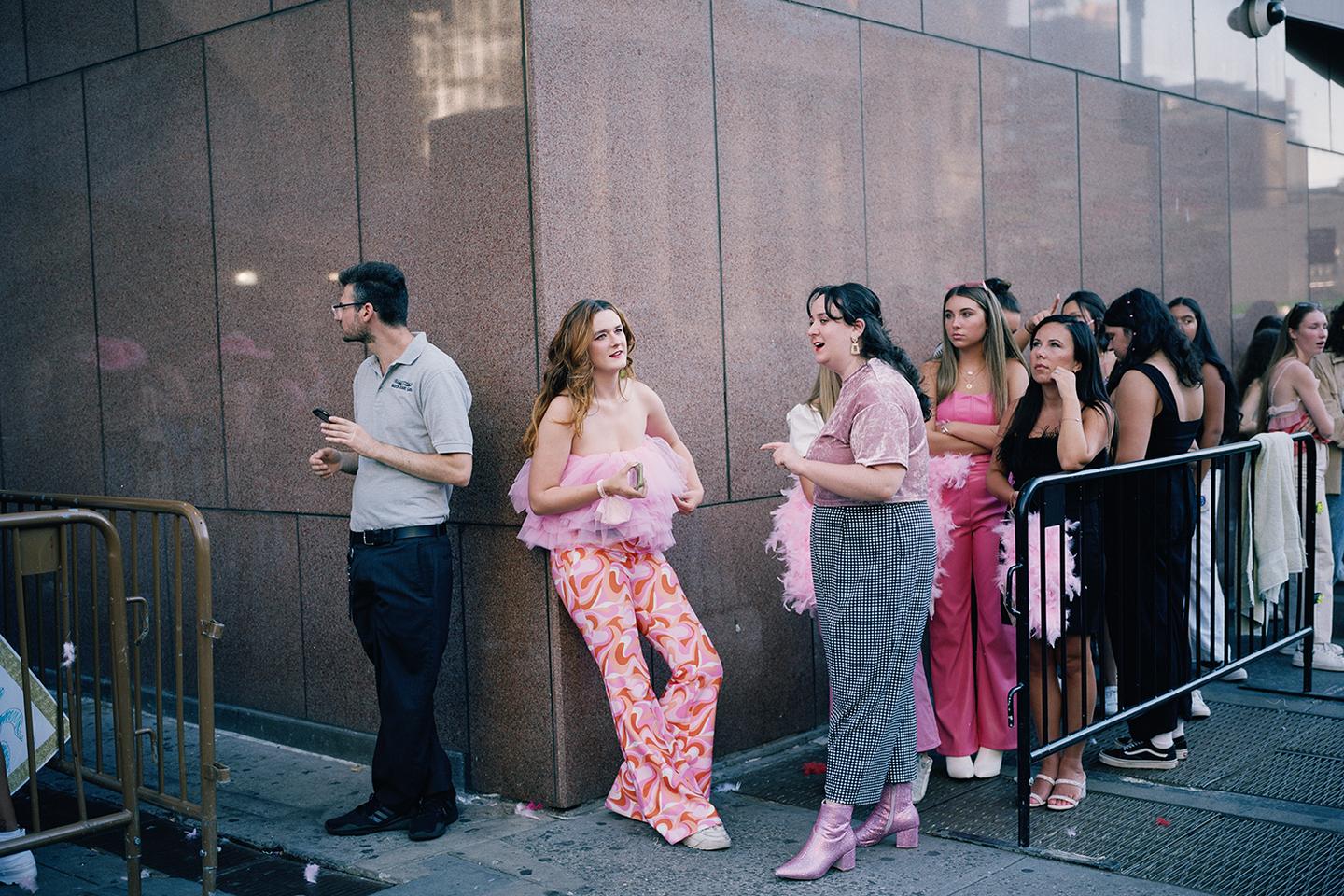 The world of fans according to Clémentine Schneidermann: 'I had no idea of the incredible phenomenon Aya Nakamura represents'