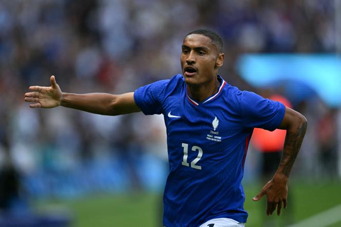 Le milieu de terrain français Enzo Millot, lors du tournoi de football des Jeux olympiques de Paris, le 9 août 2024.