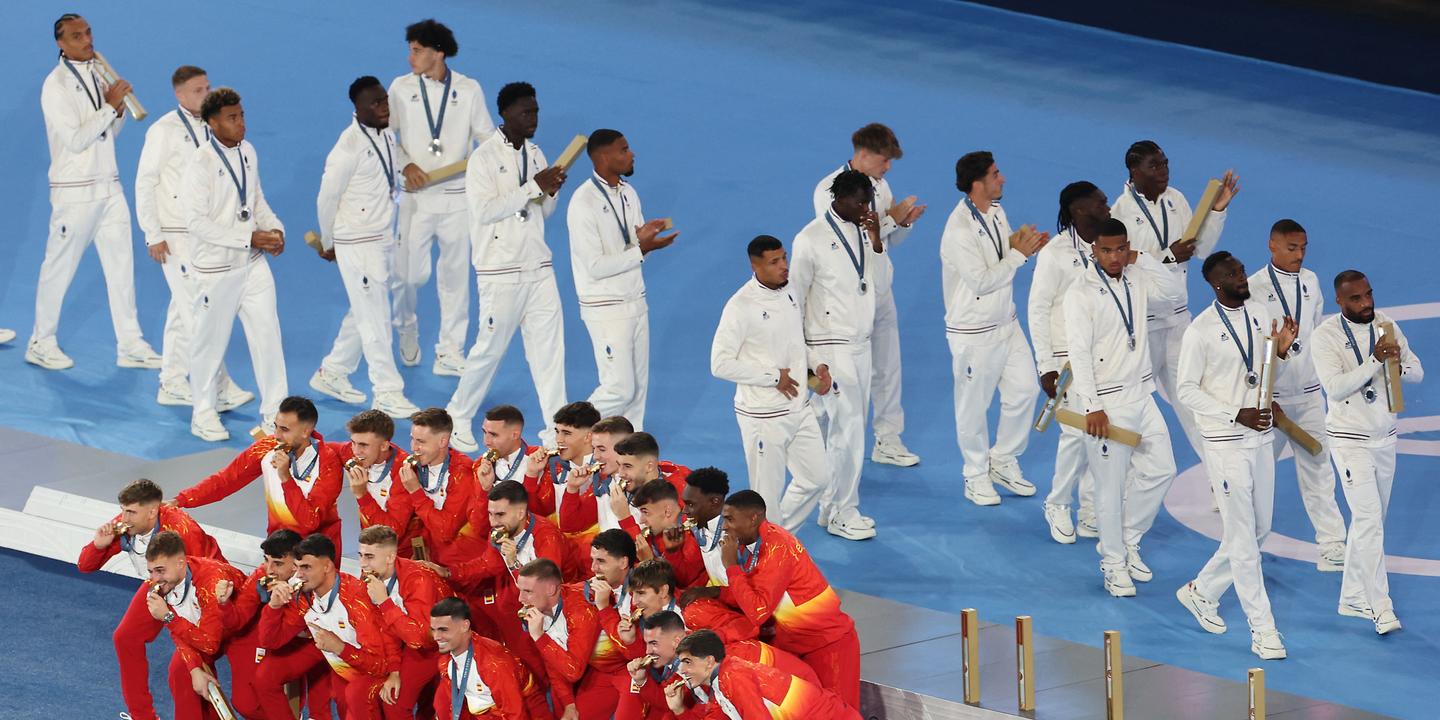 Fanion Finale Foot Hommes France Vs Espagne – J.O Paris 2024 – Fabriqué En France
