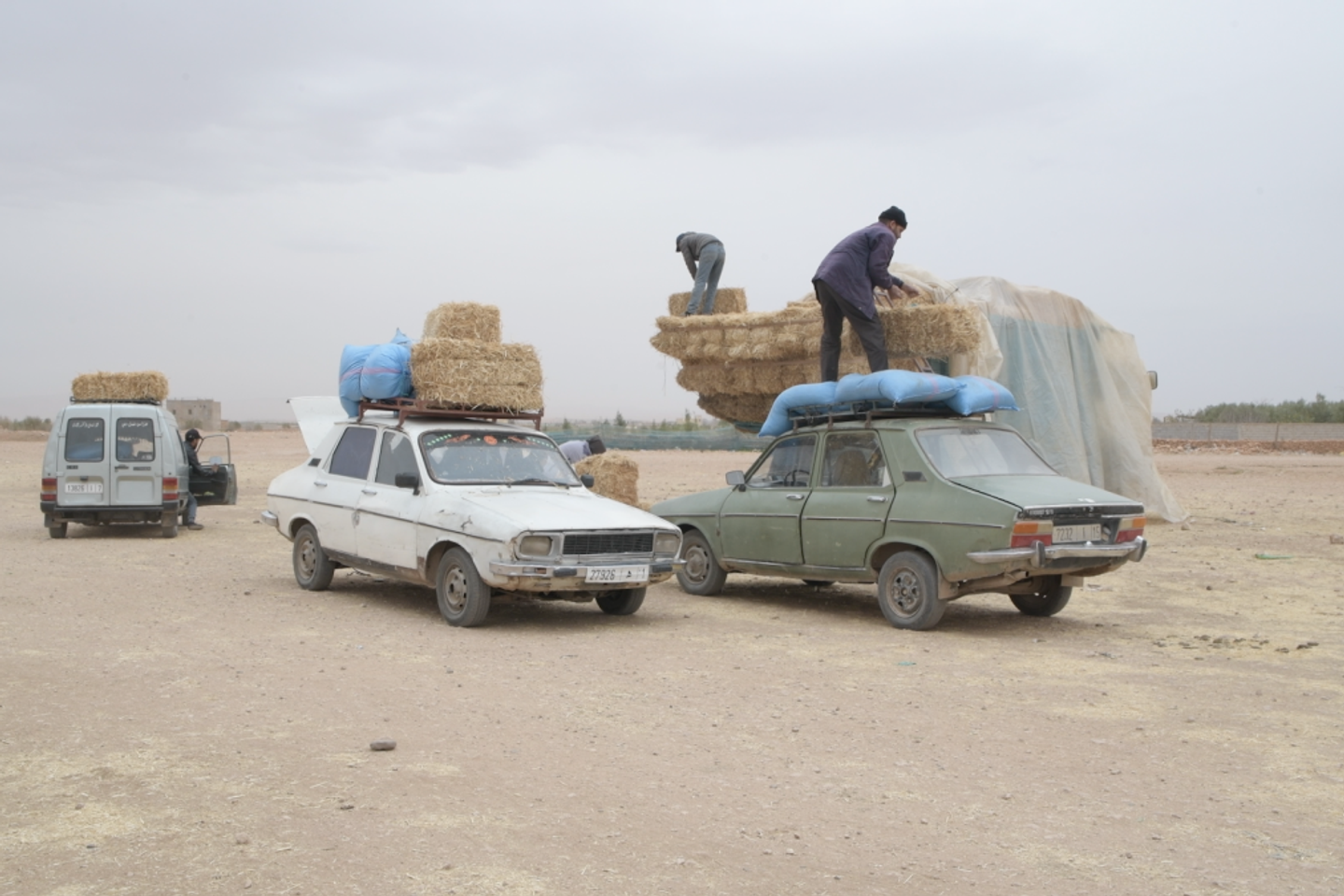 Tussen Frankrijk en de Maghreb, epische reizen heen en weer in een rammelkast
