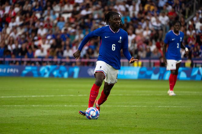 El francés Manu Kune, durante la final del torneo olímpico de fútbol entre Francia y España, en el Parque de los Príncipes de París, el 9 de agosto de 2024.