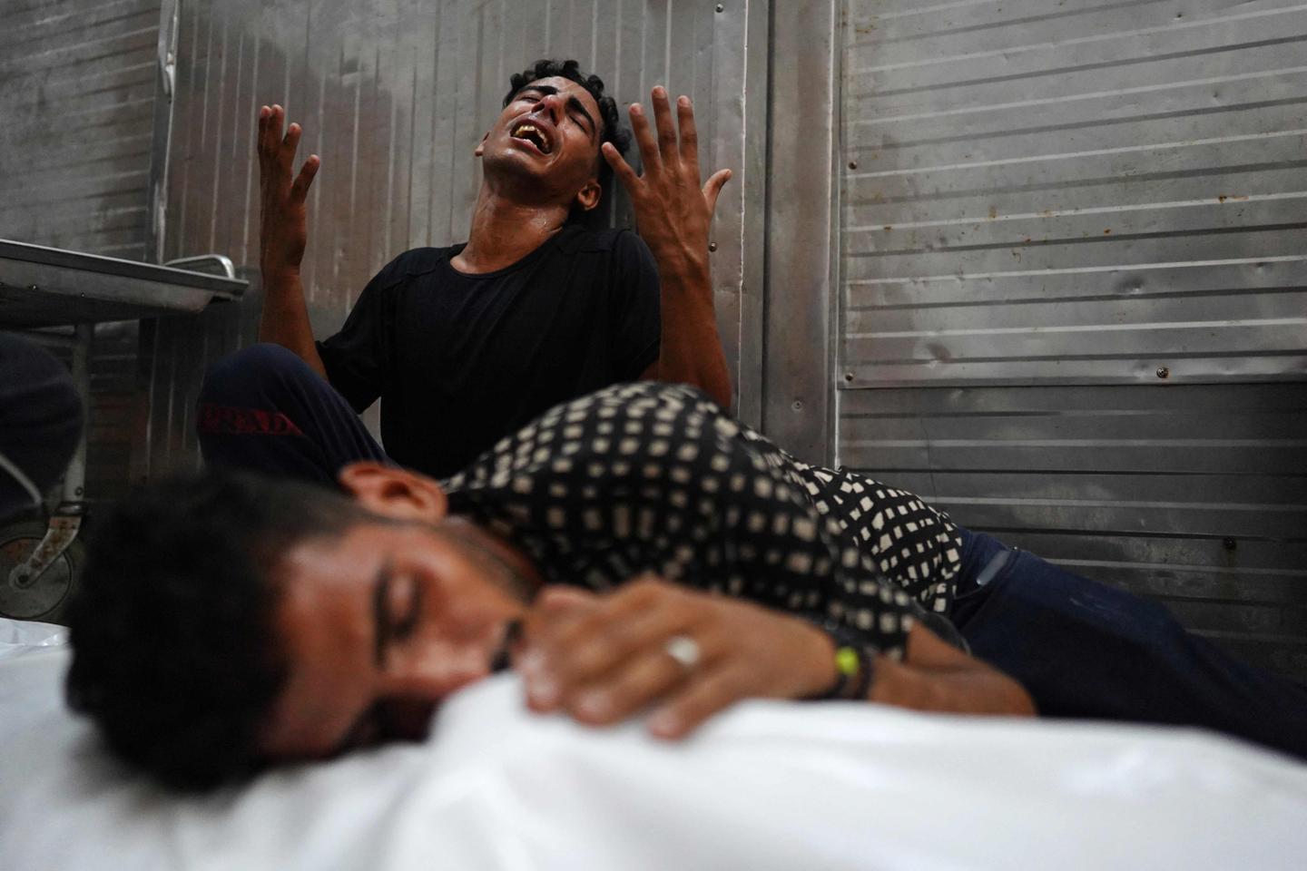 Hamas says ceasefire must include complete Israeli withdrawal from Gaza as talks begin in Doha