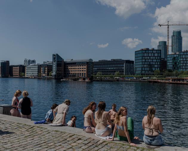 The water in the harbor and in the inlet that divides the city in two has been purified since 2002. Copenhagen, June 26, 2024.