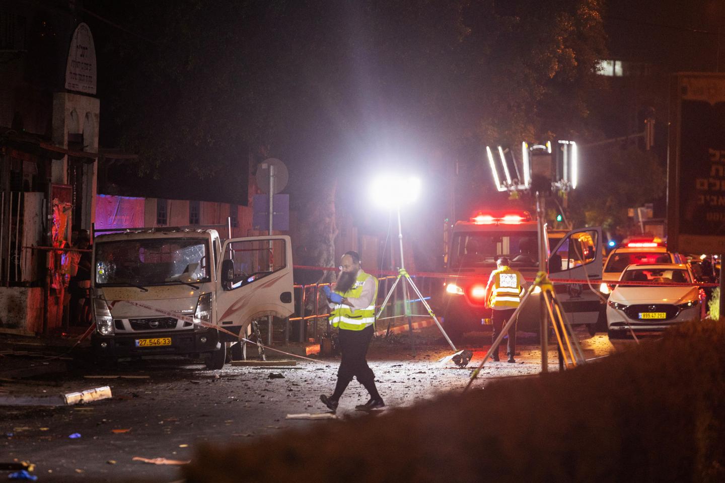 Palestinian militants claim Tel Aviv bombing, threaten more attacks