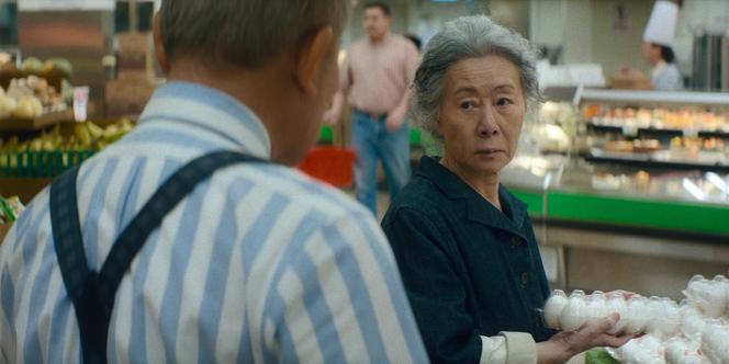 Sunja (Youn Yuh-jung) dans la série « Pachinko », créée par Soo Hugh.