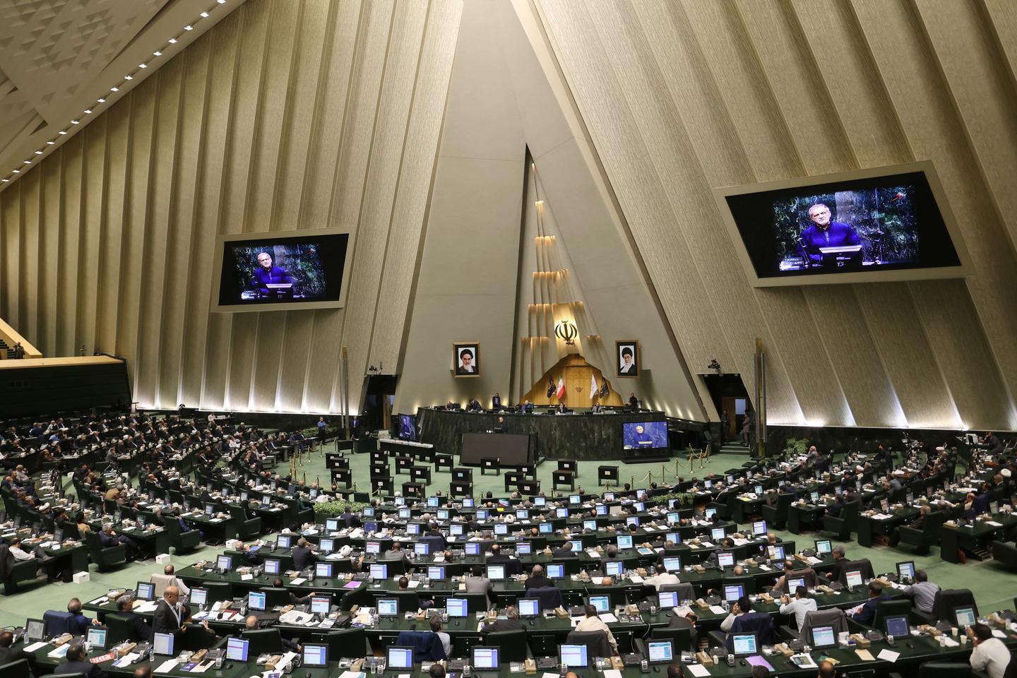 Iran's hard-line parliament approves all members of president's cabinet
