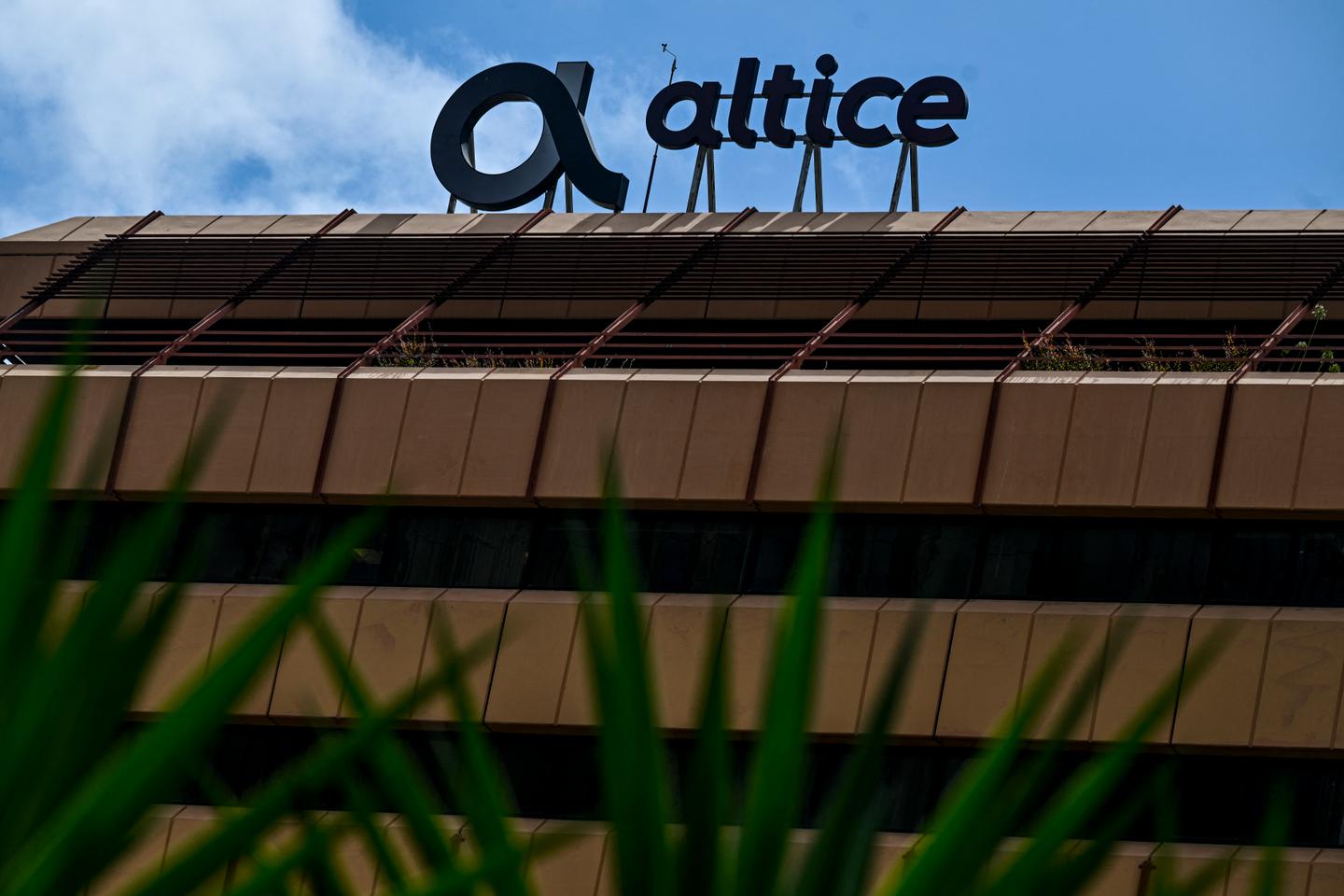 Altice: Executive dismissed during corruption scandal sues company