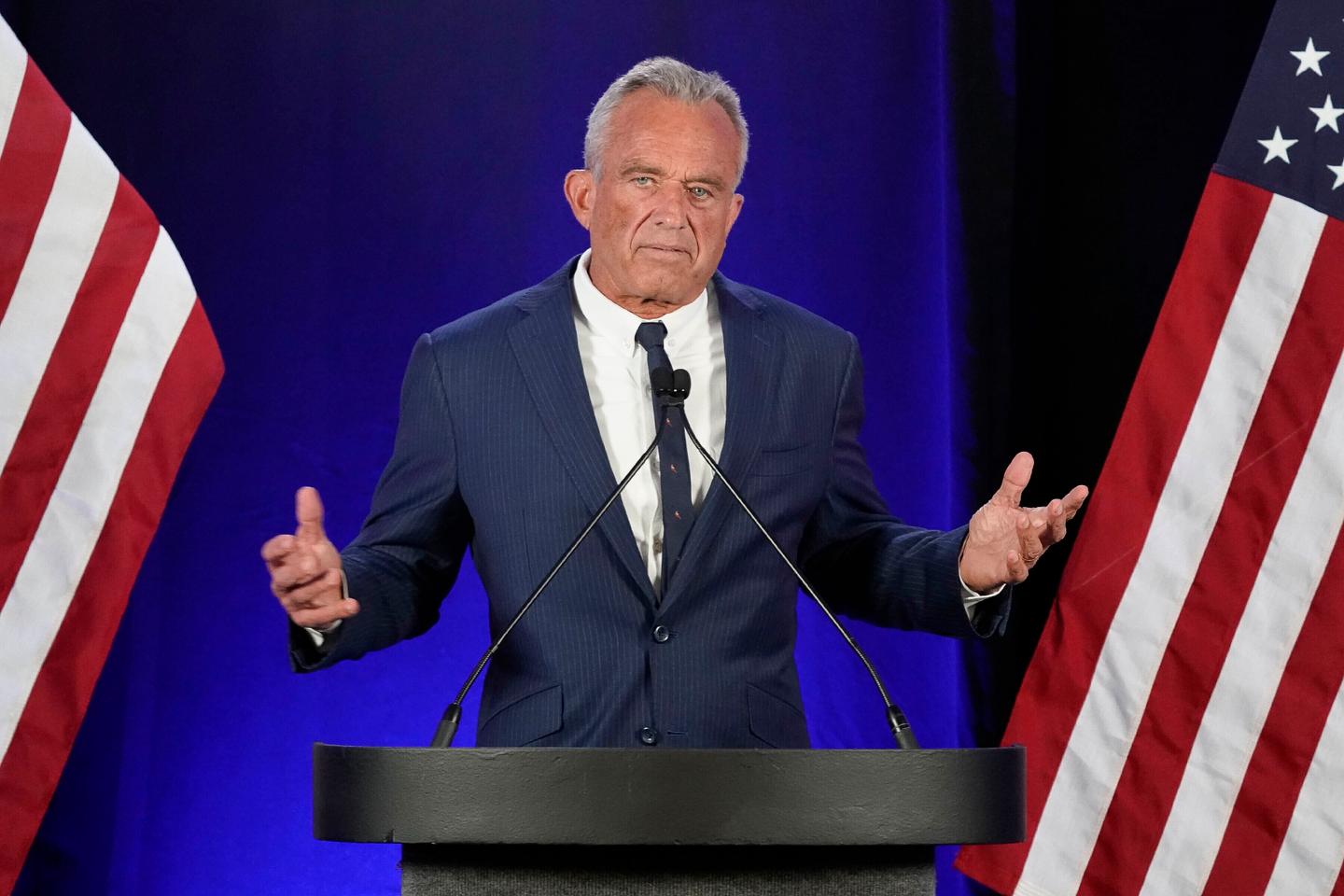RFK Jr. suspends his campaign and backs Trump: 'Difficult sacrifice'