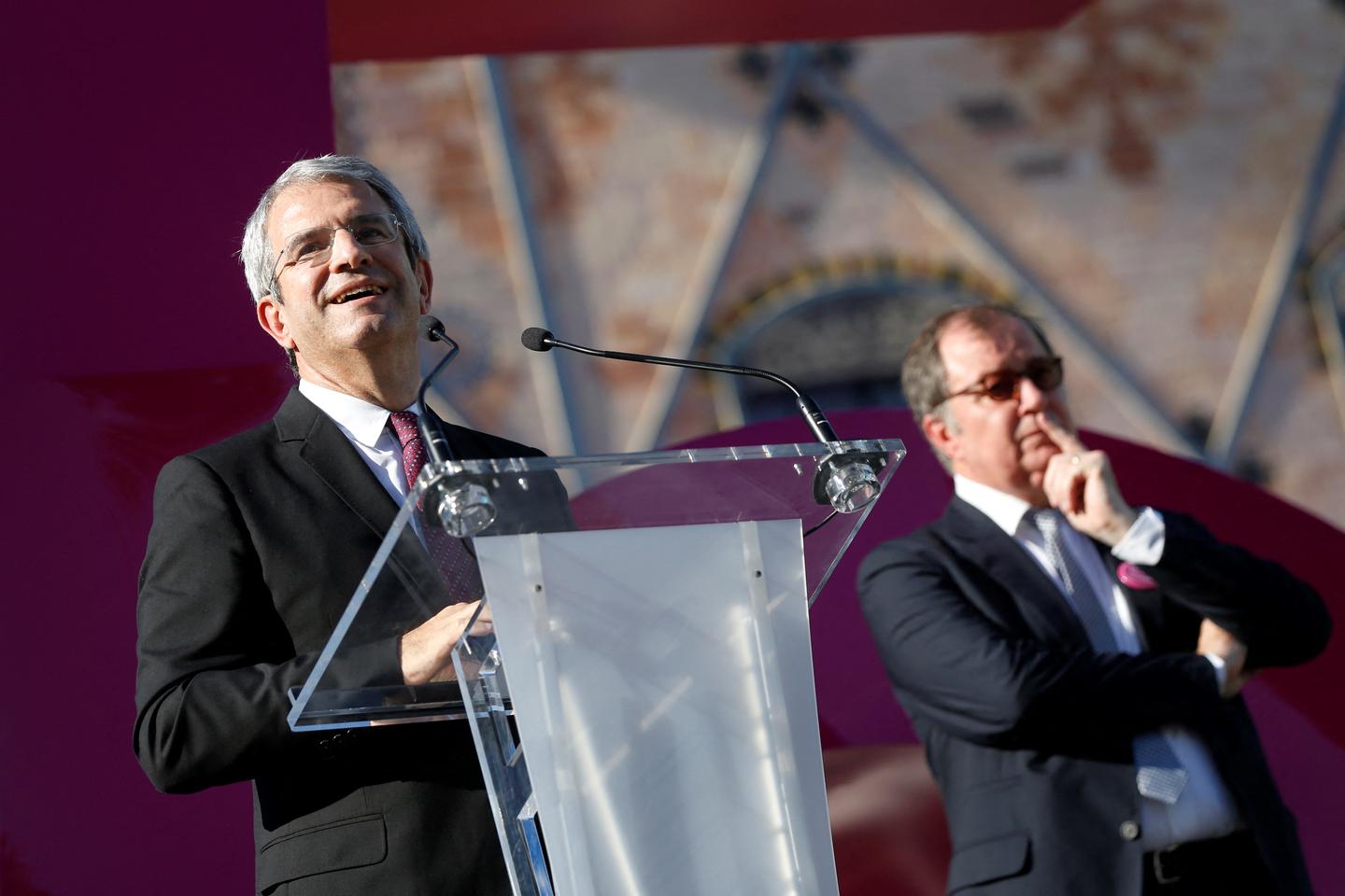 Salida sorpresiva del jefe de Nestlé, en un contexto de caída del gigante agroalimentario