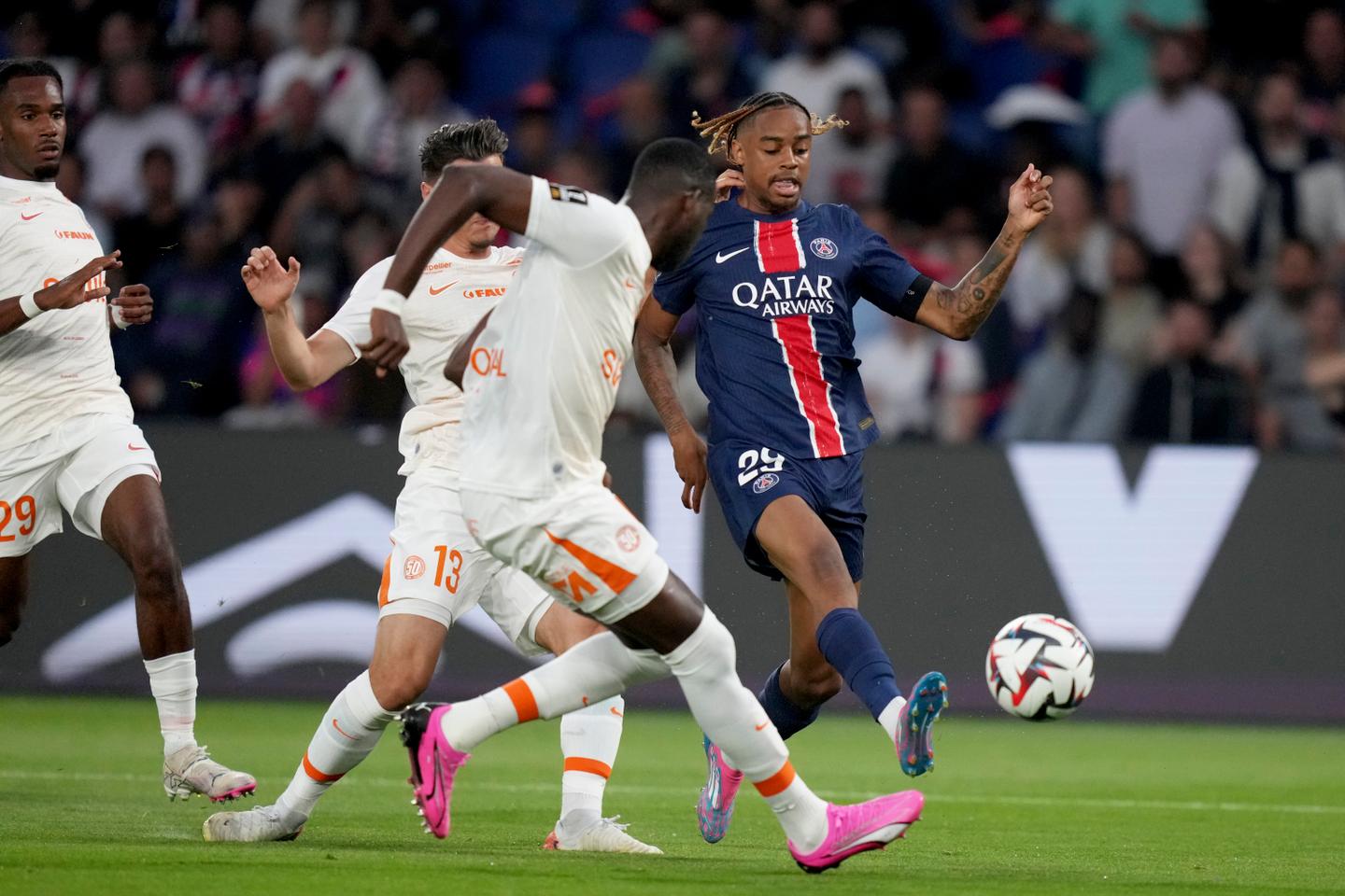 Festival ofensivo del PSG que aplasta al Montpellier por 6-0
