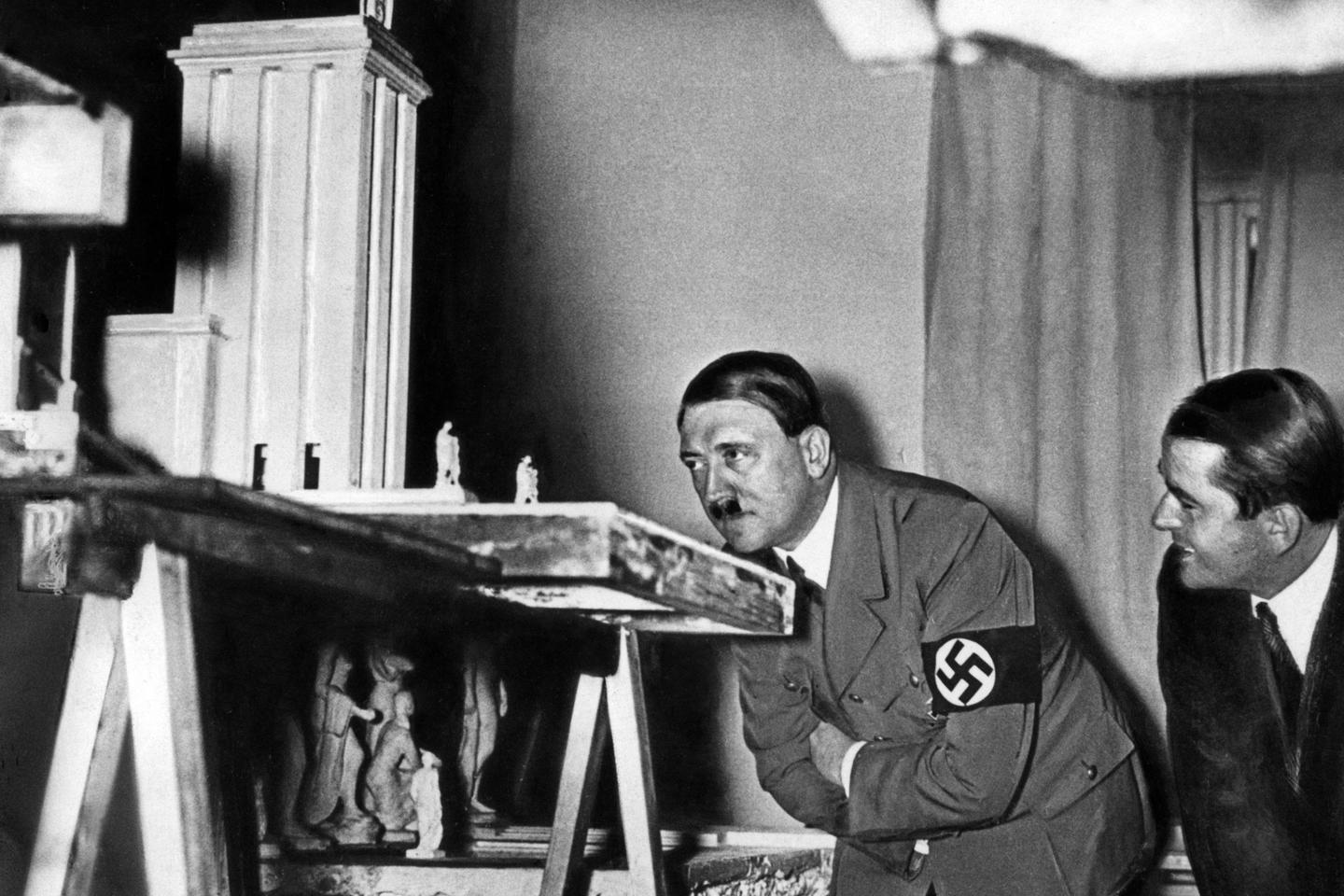 « ???Vous êtes l???amour malheureux du Führer??? », de Jean-Noël Orengo : démonter les...