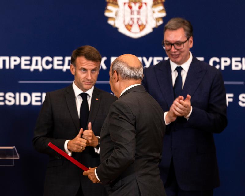 89772be_1724970469634-kzihnioglu-macron-