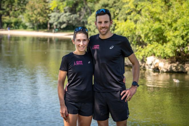 Héloïse Courvoisier et Thibaut Rigaudeau, un couple de para-triathlètes, à Paris, le 22 août 2023.