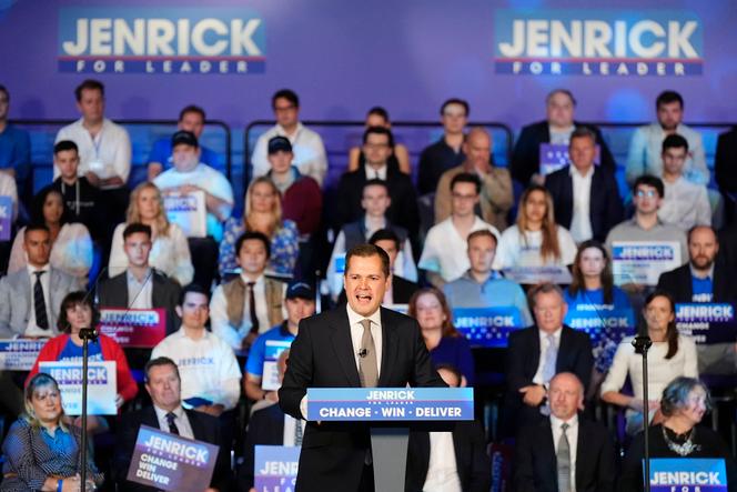 Robert Jenrick, 42 ans, ex-secrétaire d’Etat à la migration, lors d’un rassemblement de campagne pour la tête du Parti conservateur, le 1er septembre 2024, à Londres.