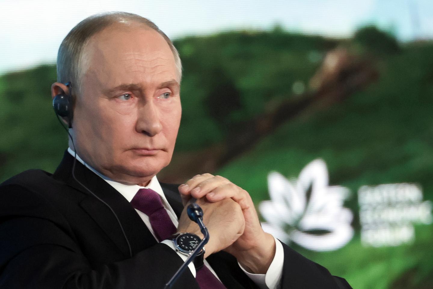 Putin says Russia ready for talks with Ukraine