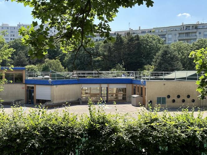 École polyvalente des Frères-Voisin dans le 15e arrondissement de Paris.