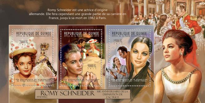 Bloc-feuillet de Guinée, où l’on reconnaît, sur le timbre de droite, Romy Schneider et Michel Piccoli dans « Les Choses de la vie », de Claude Sautet.