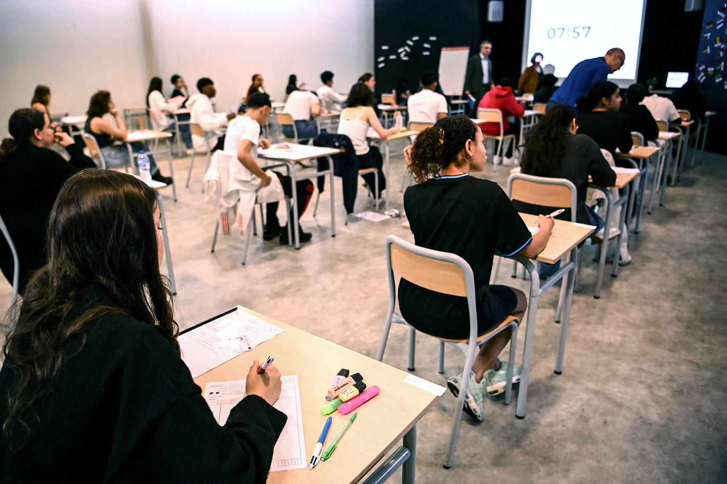 Les jeunes femmes sont moins confiantes face à l???avenir