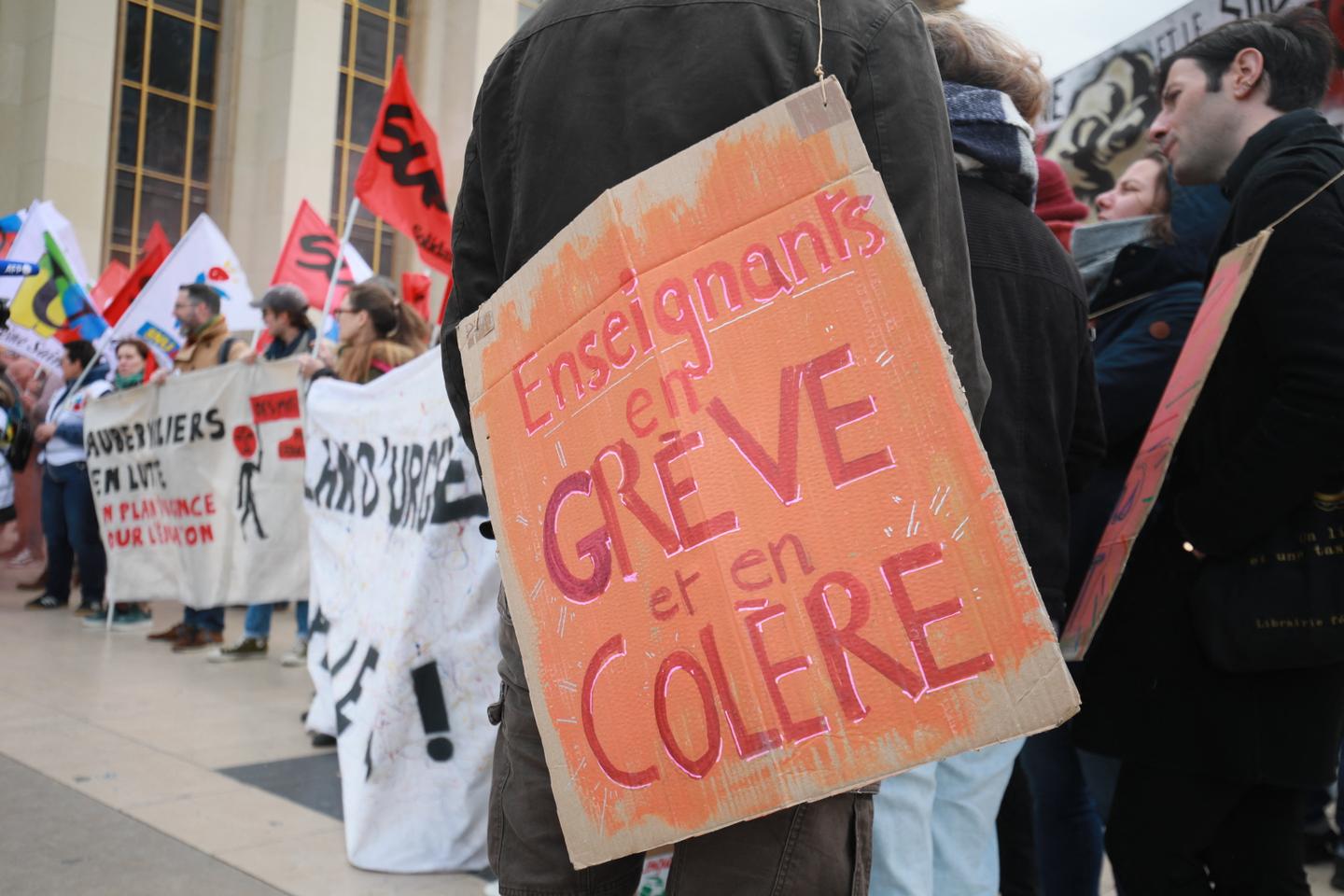 Education nationale : des syndicats d’enseignants appellent à la grève ...