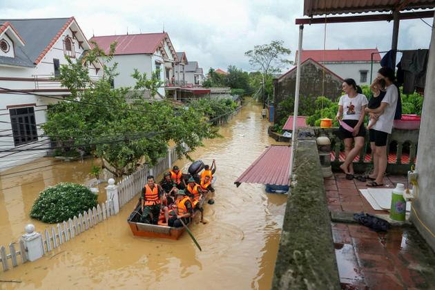 Rescuers in Thai Nguyen province (Vietnam), September 10, 2024.