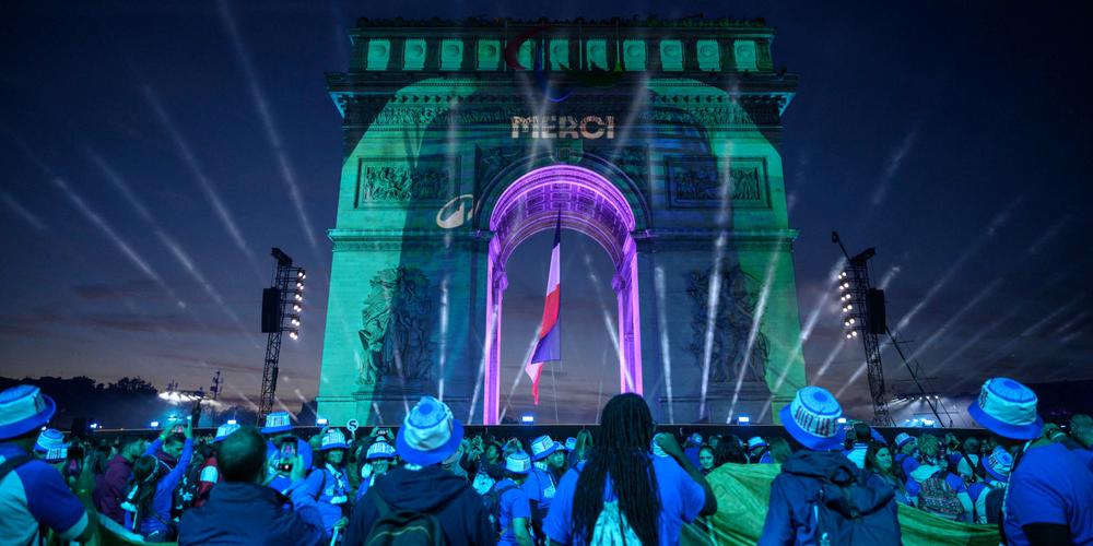 Lors de la parade des champions des Jeux de Paris, sur l’avenue des Champs-Elysées, le 14 septembre 2024.