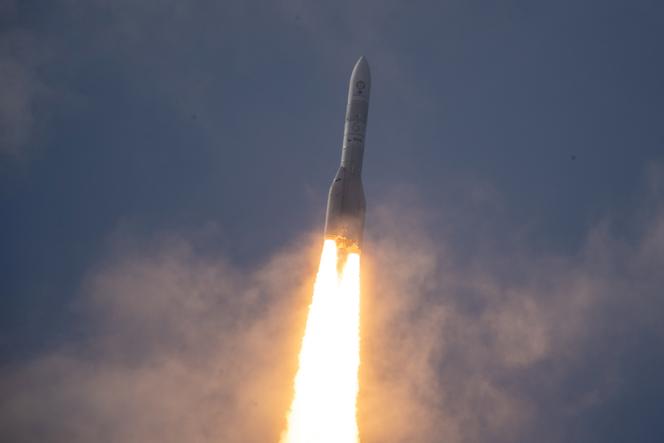 La fusée européenne Ariane 6 décolle du centre spatial de Kourou, en Guyane française, le 9 juillet 2024.