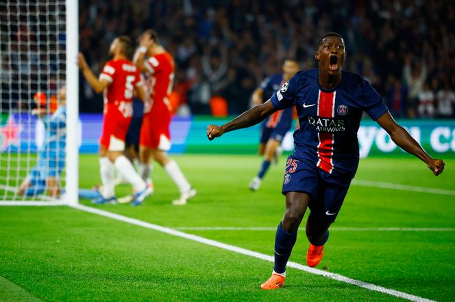 Nuno Mendes, après le but du PSG contre Gérone lors du match de Ligue des champions, au Parc des Princes, à Paris, le 18 septembre 2024.