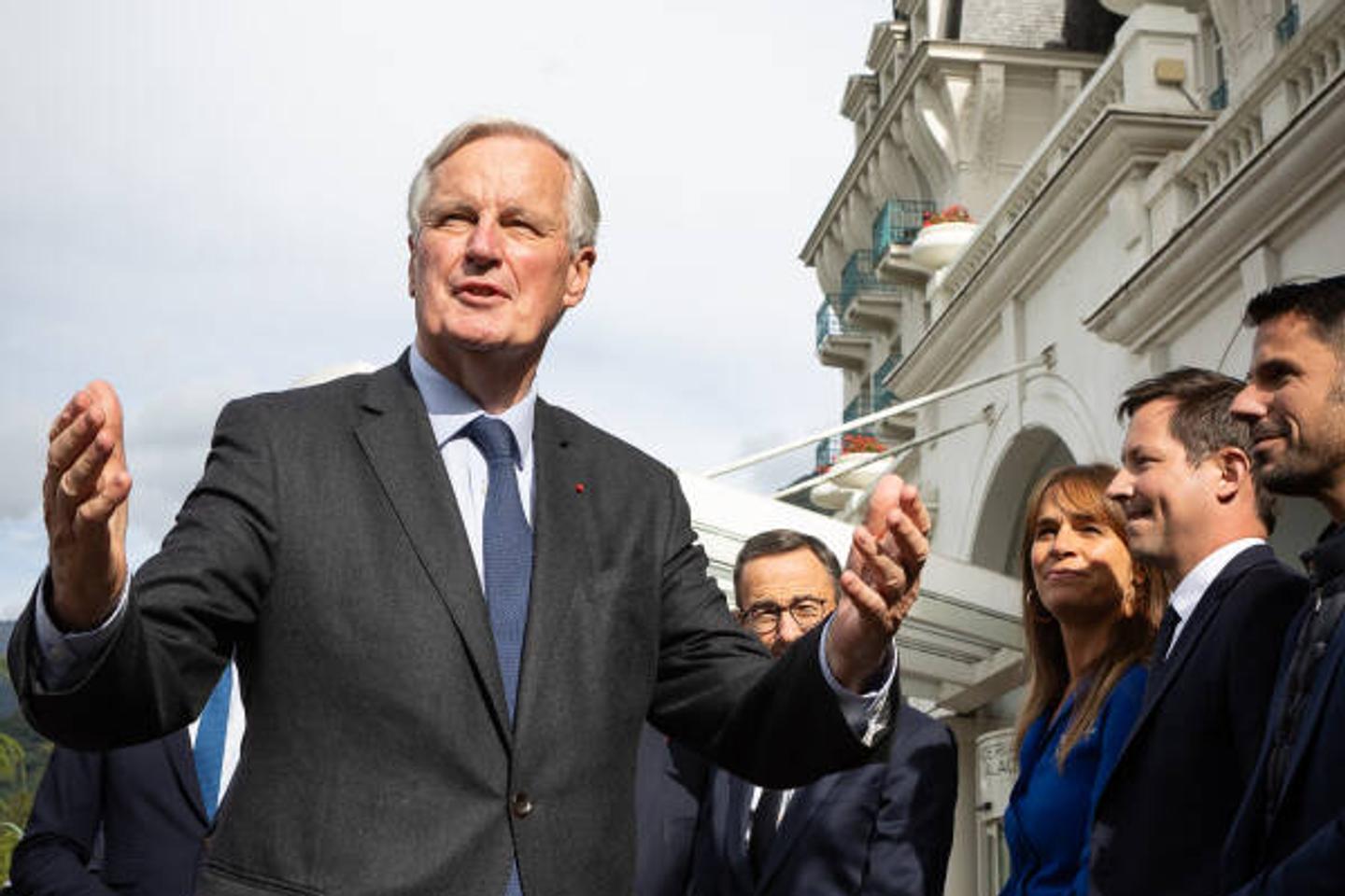 La position du Premier ministre français est très vulnérable