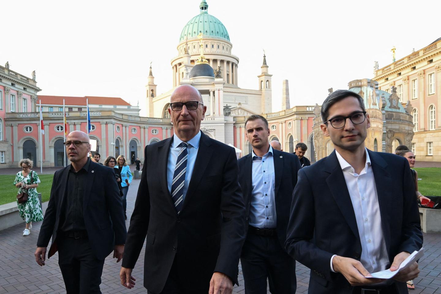 SPD、ブランデンブルクで極右を僅差で破る