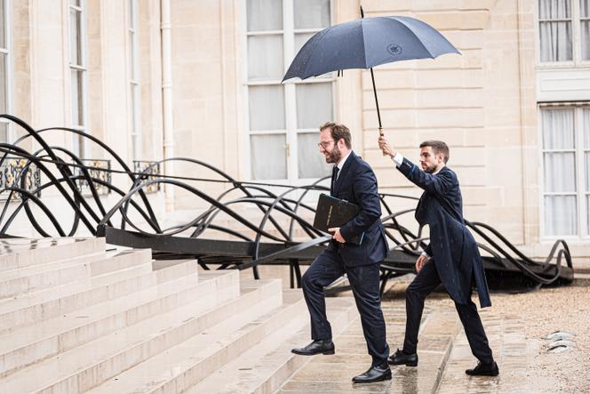 Le ministre de l’économie et des finances, Antoine Armand, à son arrivée pour le premier conseil des ministres, à l’Elysée, à Paris, le 23 septembre 2024.