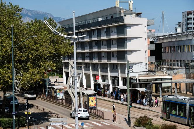 L'immeuble Le Carrare à Echirolles (Isère), le 20 août 2024.
