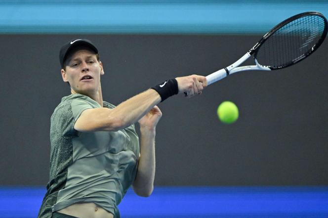 Jannik Sinner durante um torneio em Pequim em 26 de setembro.