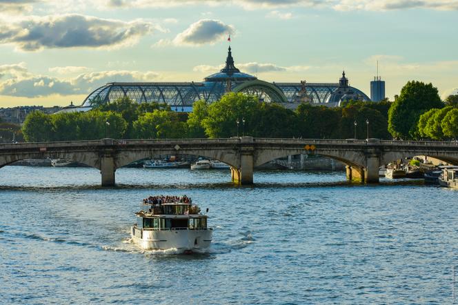 Croisière sur la Seine avec Vedettes de Paris.