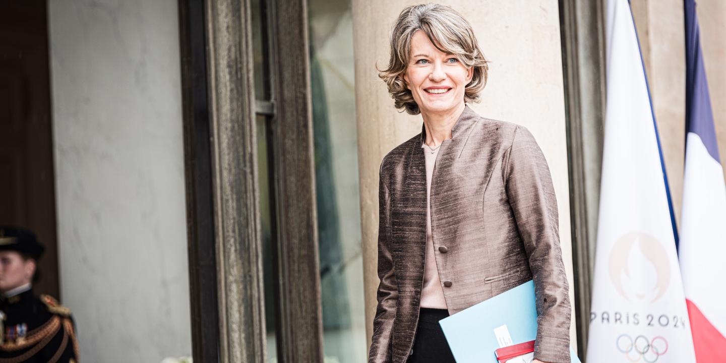 Les débuts minés d’Anne une ministre de l’éducation nationale étroitement encadrée