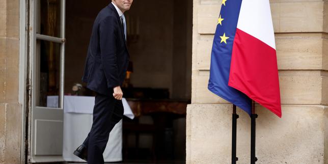 Interdiction totale du portable à l’école : le ministre délégué veut une généralisation « au plus tard » à la rentrée scolaire 2025 thumbnail