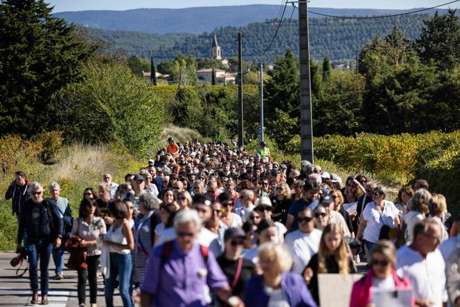 Marche en soutien à Gisèle Pélicot, à Mazan (Vaucluse), samedi 5 octobre 2024.