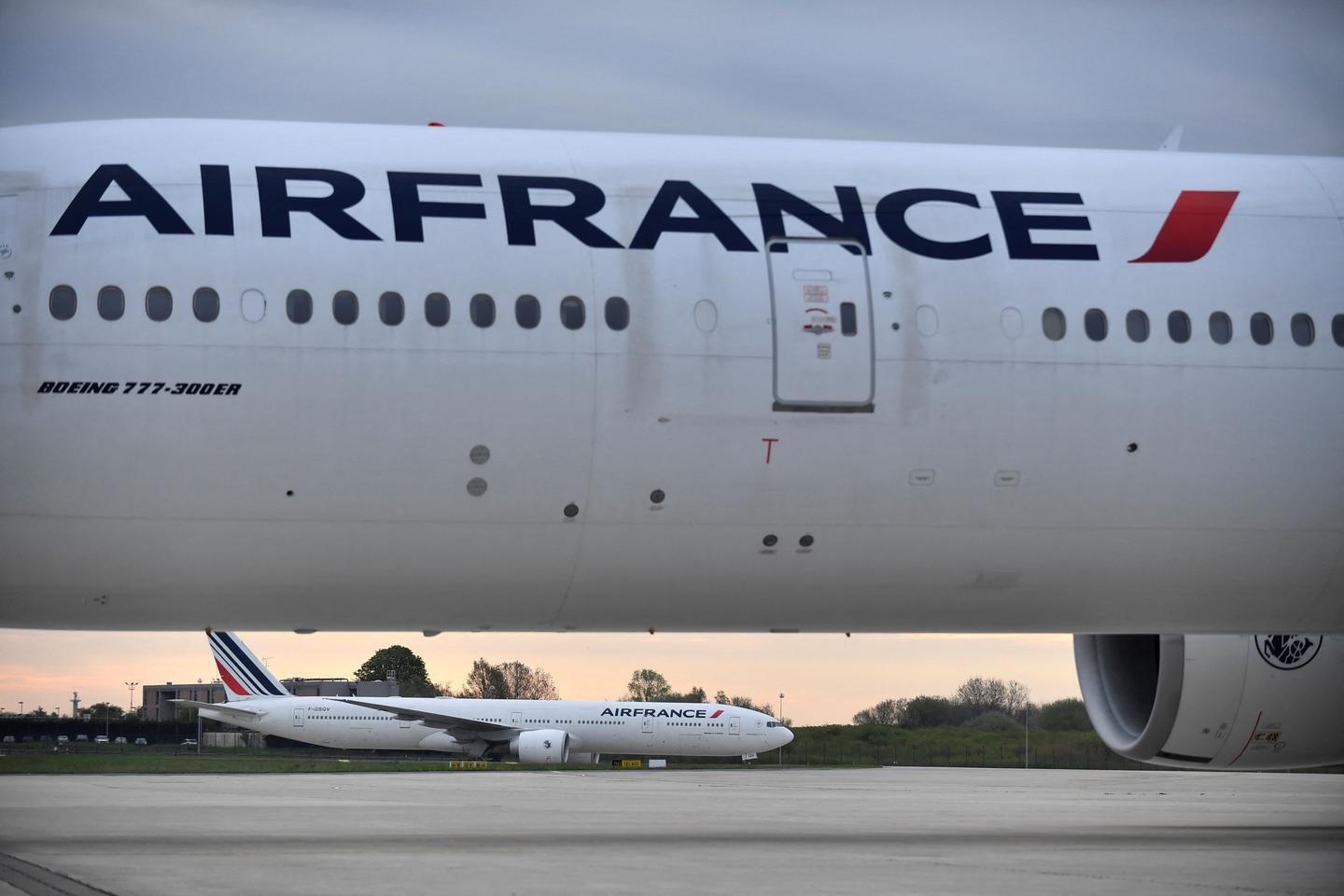 Air France jet flew over Iraq during Iran missile attack on Israel, probe opened