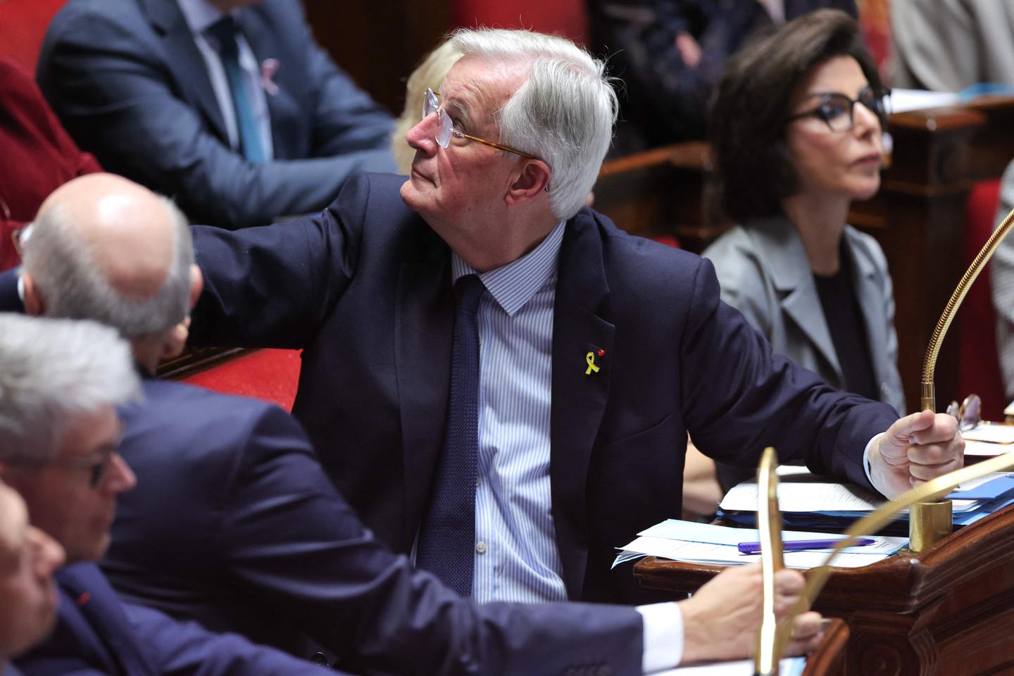 French PM Barnier survives first no confidence vote