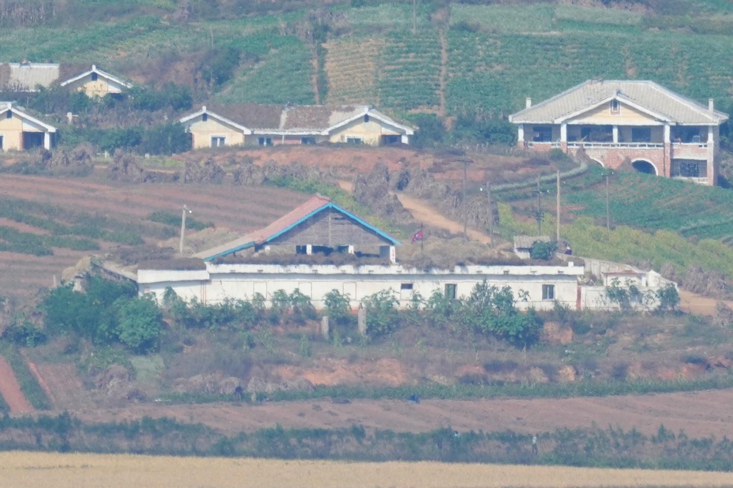 North Korea set to 'permanently' shut border with South Korea