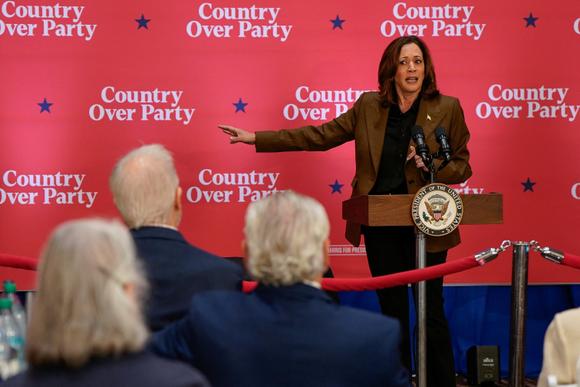 La candidate démocrate à l’élection présidentielle, Kamala Harris, lors d’un événement de campagne à Scottsdale, Arizona, le 11 octobre 2024.