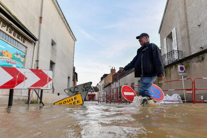 No centro de Cloyes-les-Trois-Rivières, 11 de outubro de 2024.