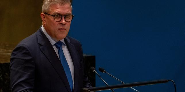 En Islande, la coalition au pouvoir éclate, le premier ministre propose de nouvelles élections fin novembre thumbnail