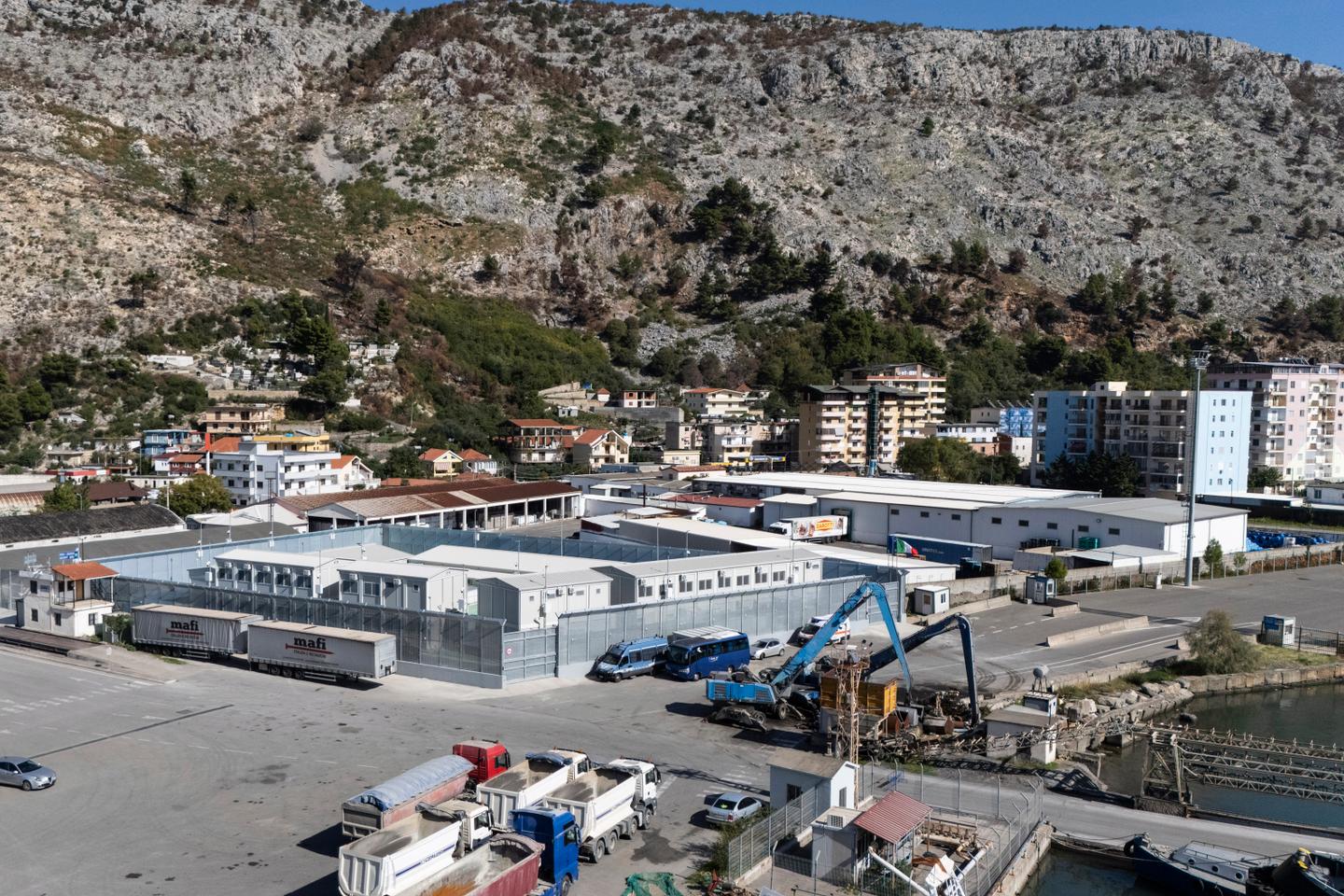 In Albania, Giorgia Meloni's migrant center, symbol of Italy's highly restrictive migration policy: 'For our remote village, this is a godsend'