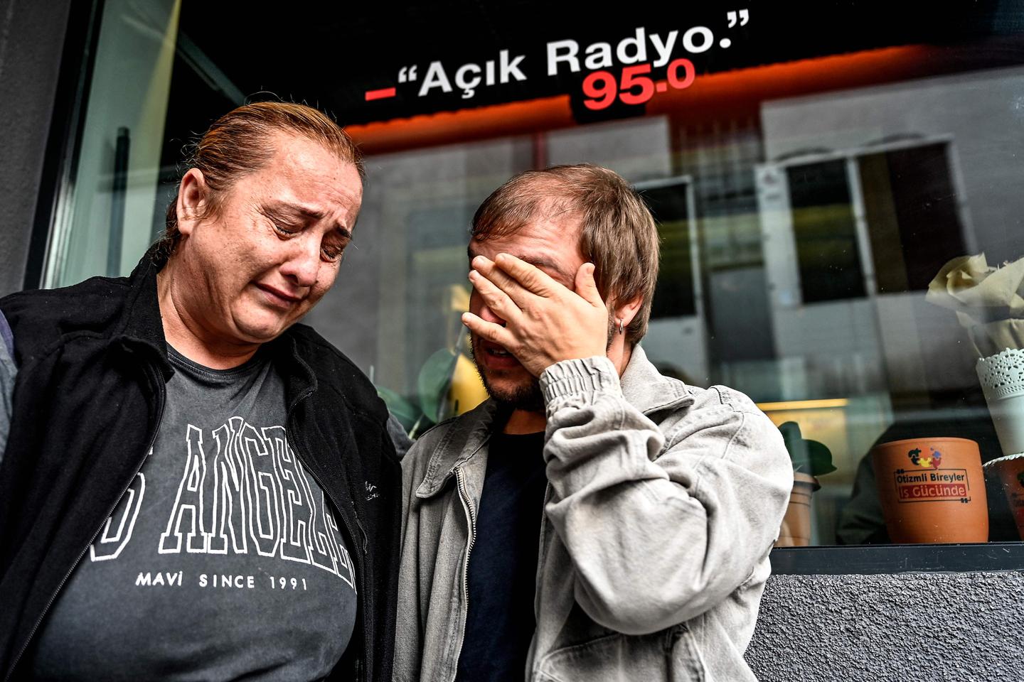In Turkey, Açik Radyo, the radio station for 'all the voices in the universe,' goes silent