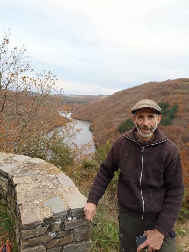 Foto pessoal de François Cassingena-Trévedy no planalto Cézallier, em Cantal.