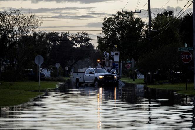 Une rue inondée après le passage de l’ouragan Milton en Floride, en octobre 2024.