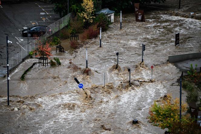 Une zone inondée à la suite de fortes pluies à Annonay, en Ardèche, le 17 octobre 2024.